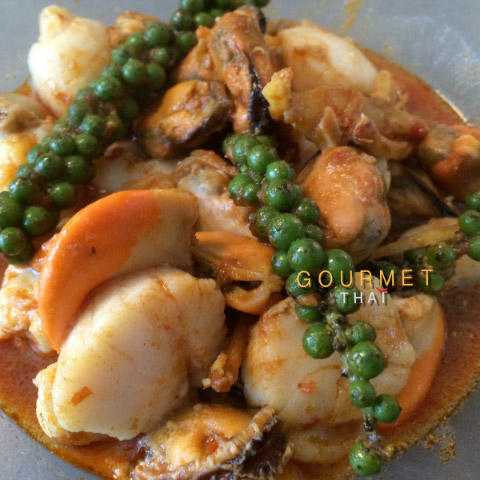 Sauté de Noix de Saint Jacques au Curcuma Rond et Poivre Noir Frais